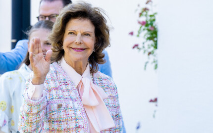Silvia de Suède au palais de Solliden, le 14 juillet 2024, jour des 47 ans de sa fille, la princesse héritière Victoria.