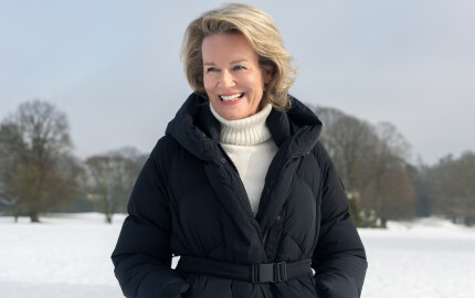 Nouveau portrait de la reine Mathilde de Belgique dévoilé par le palais royal à l'occasion de ses 52 ans, ce 20 janvier 2025.