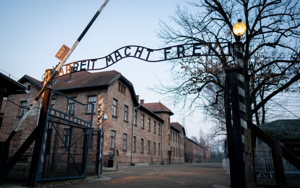 Le camp d'Auschwitz-Birkenau a été libéré le 27 janvier 1945 par l'Armée rouge.