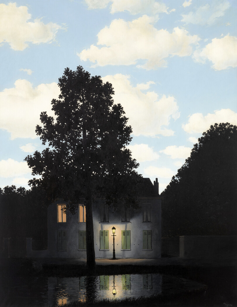 Ce tableau appartient à une série de 17 peintures signées René Magritte, intitulée L’Empire des lumières.